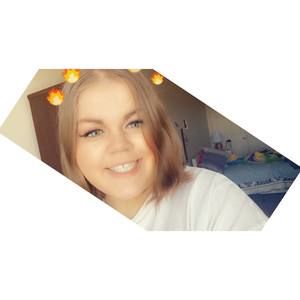 Meet your Posher, Izzy